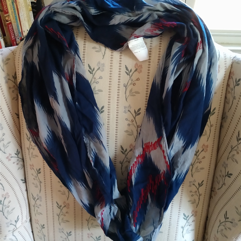 Infinity scarf